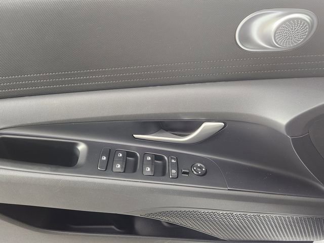 Certified 2025 Hyundai Elantra Blue image 9