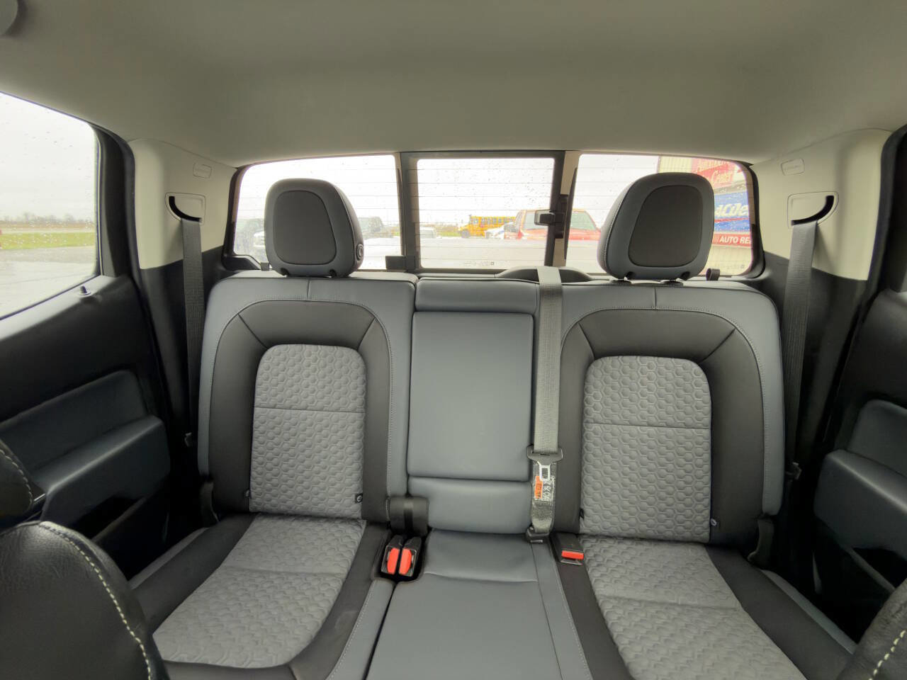 Used 2019 Chevrolet Colorado Z71 AWD/4WD image 14