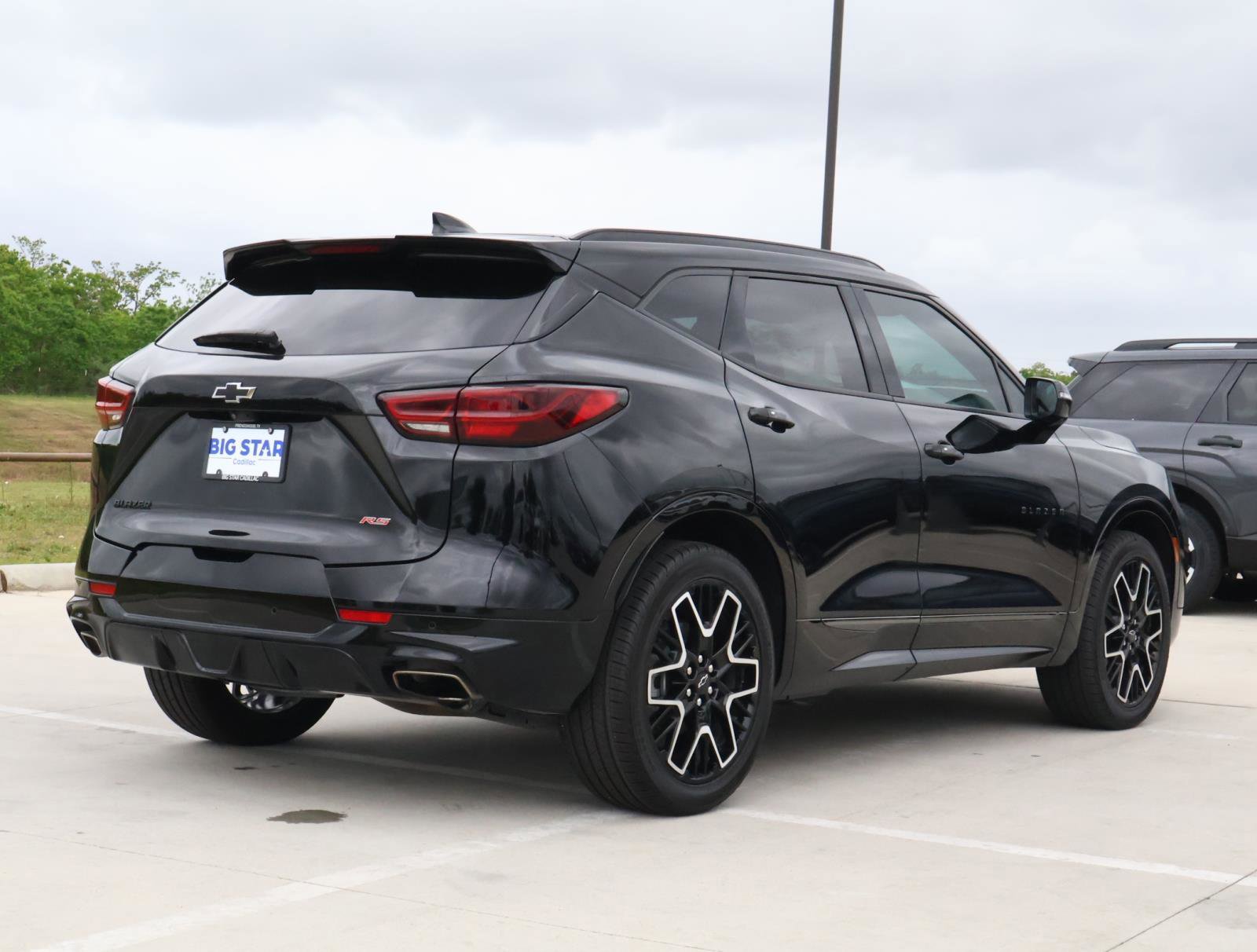 Used 2024 Cadillac Escalade ESV Luxury image 39