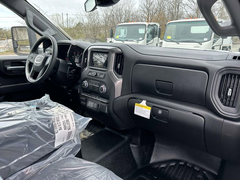 New 2026 GMC Sierra 3500 Pro AWD/4WD image 5