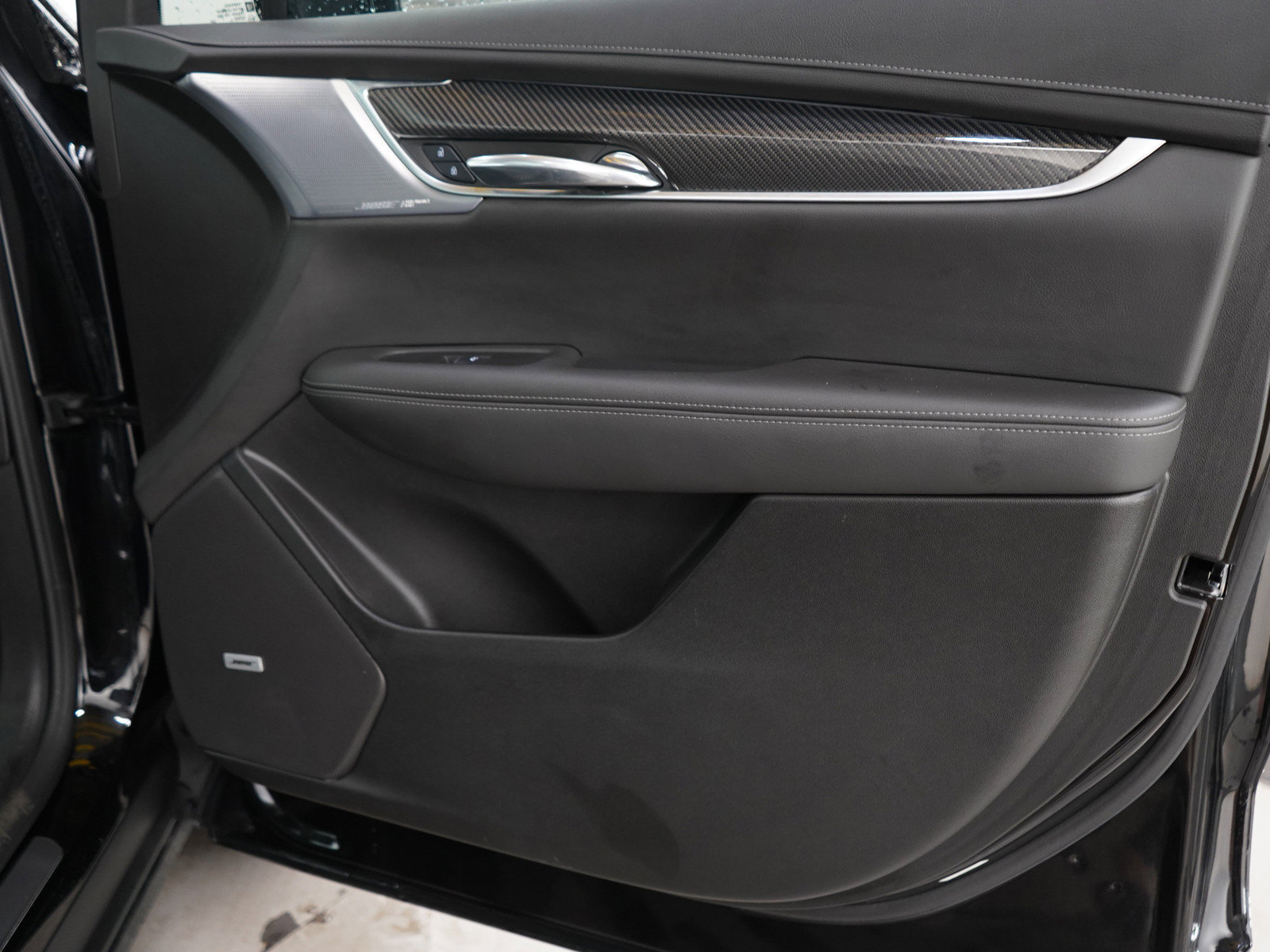 Used 2025 Cadillac XT6 Sport AWD/4WD image 9