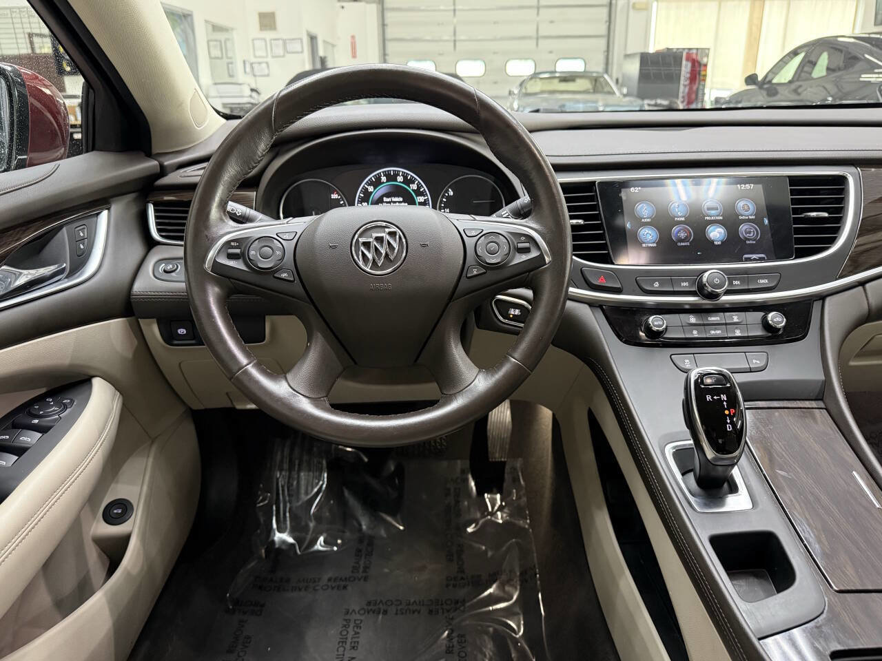 Used 2017 Buick LaCrosse Preferred image 21