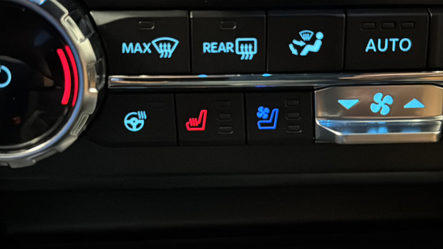 Used 2023 Ford F250 Platinum AWD/4WD image 33