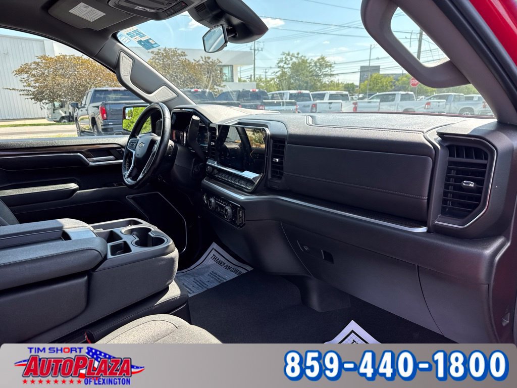 Used 2024 Chevrolet Silverado 1500 LT AWD/4WD image 38