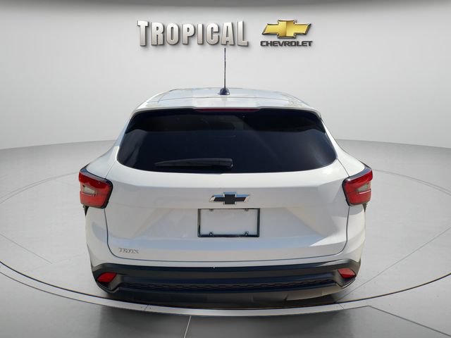 New 2026 Chevrolet Trax LS FWD image 4
