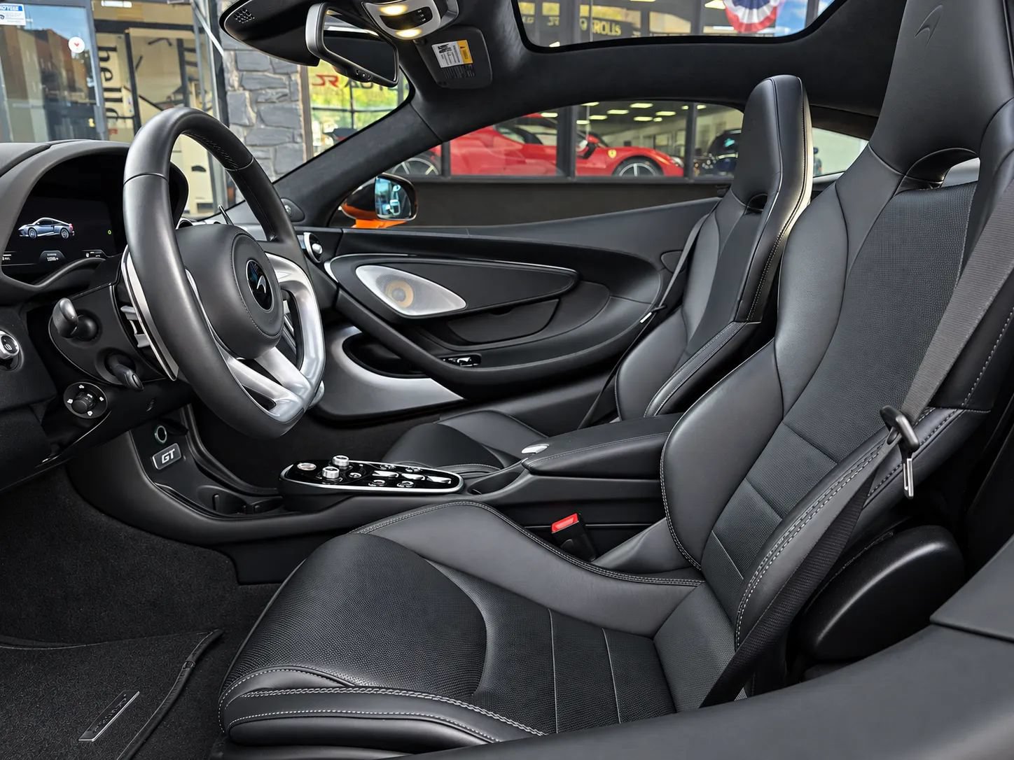Used 2023 McLaren GT RWD image 29