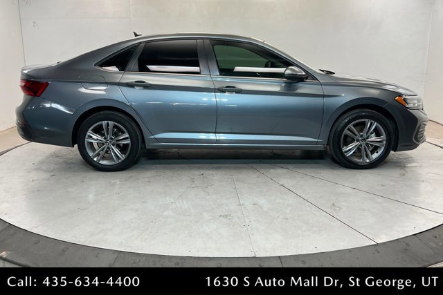 Used 2022 Volkswagen Jetta SE image 6