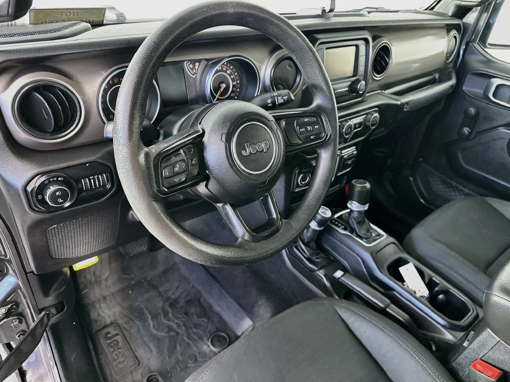 Used 2020 Jeep Gladiator Sport AWD/4WD image 29