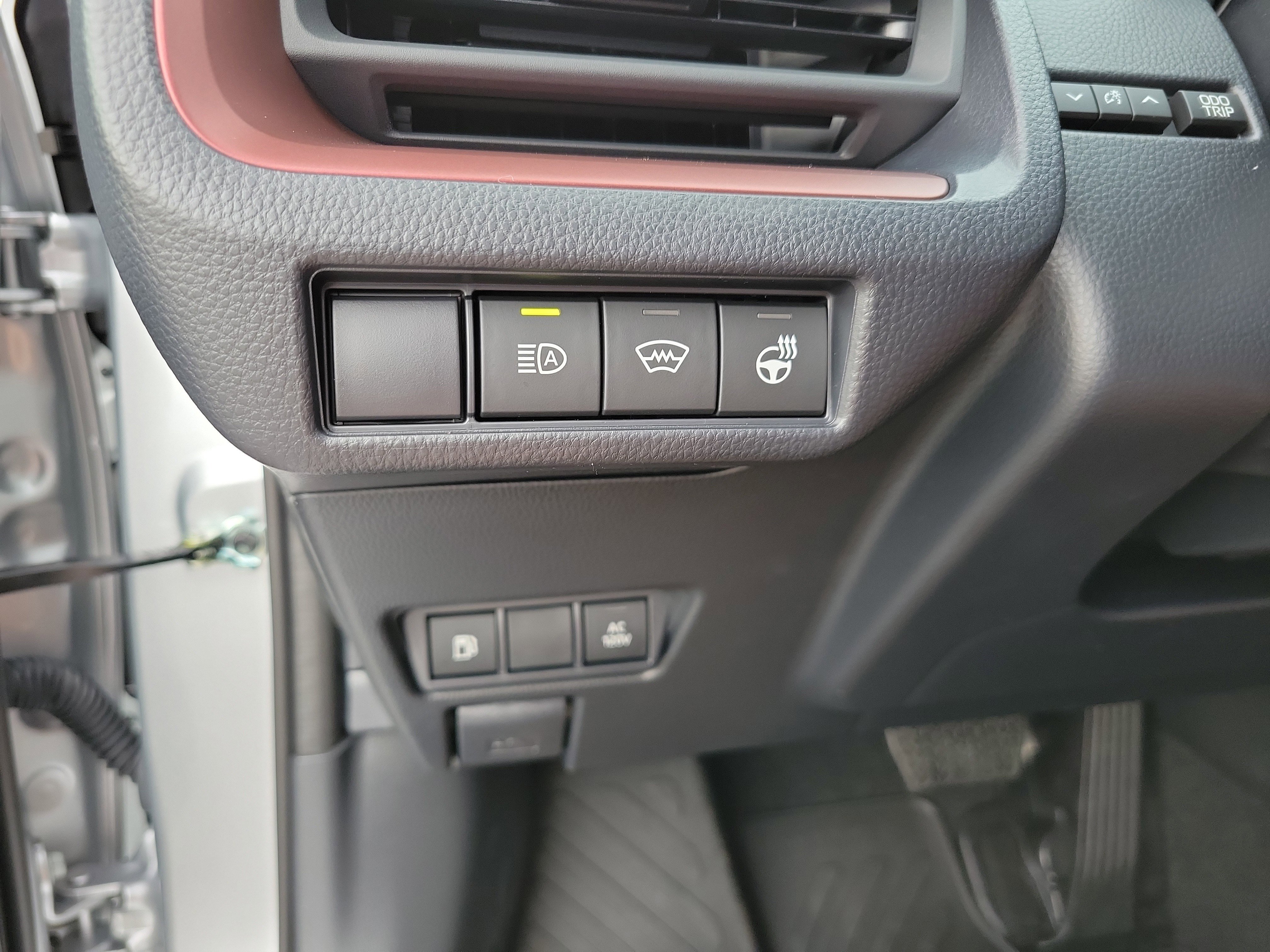 New 2026 Toyota Prius Plug-In Hybrid image 30