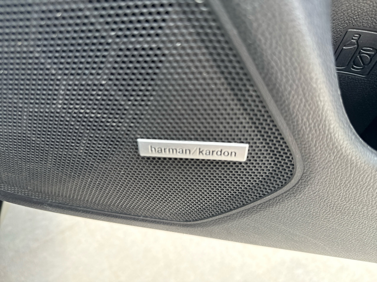 Used 2018 Subaru Outback 2.5i Touring image 56