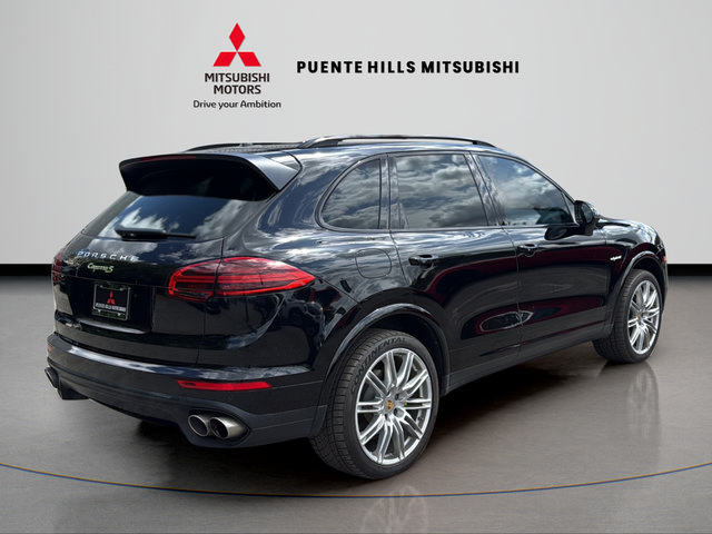 Used 2017 Porsche Cayenne S Platinum AWD/4WD image 5