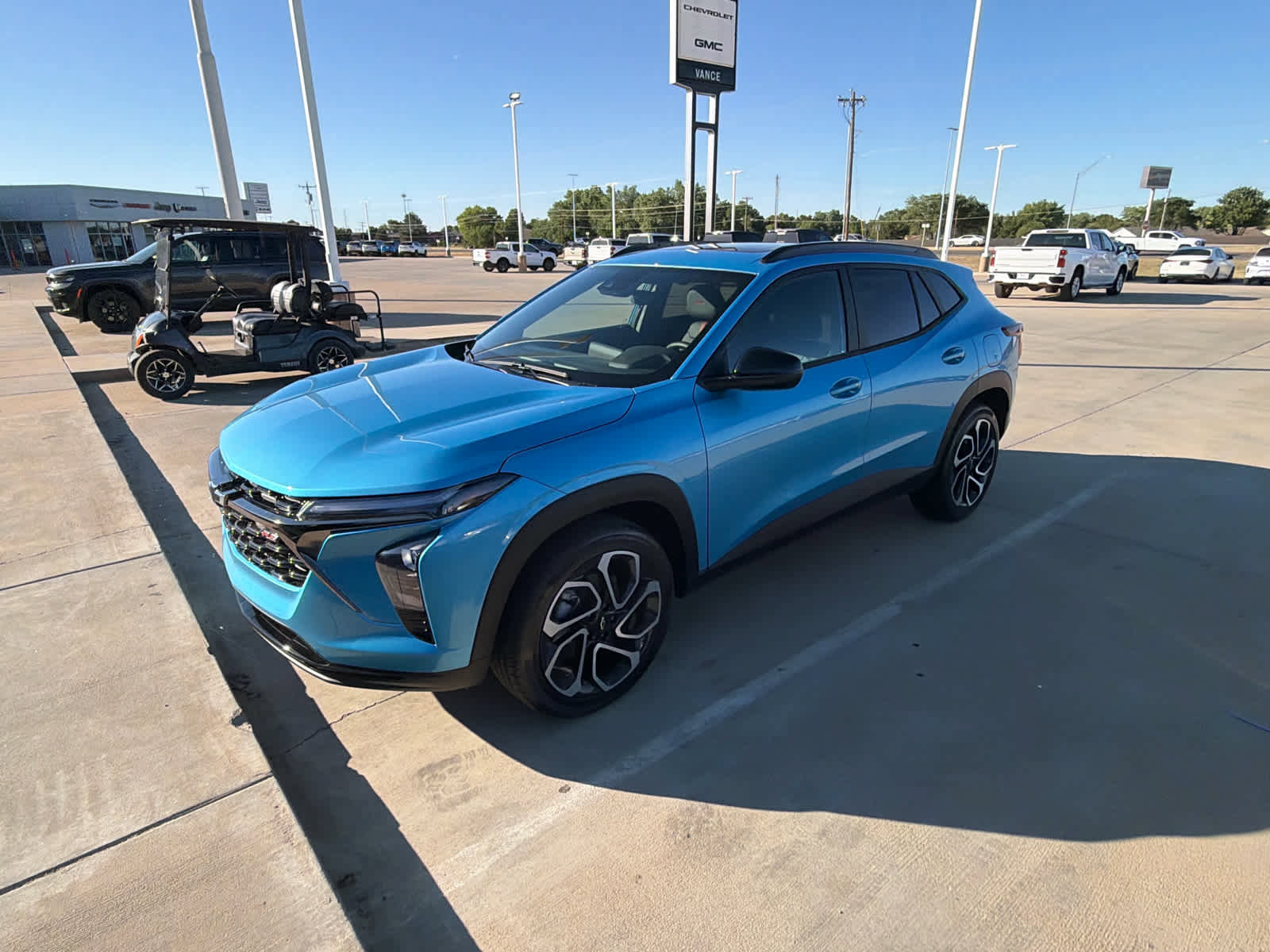 Used 2026 Chevrolet Trax RS w/ Sunroof Package FWD image 4