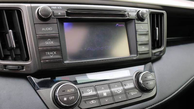 Used 2013 Toyota RAV4 XLE AWD/4WD image 11