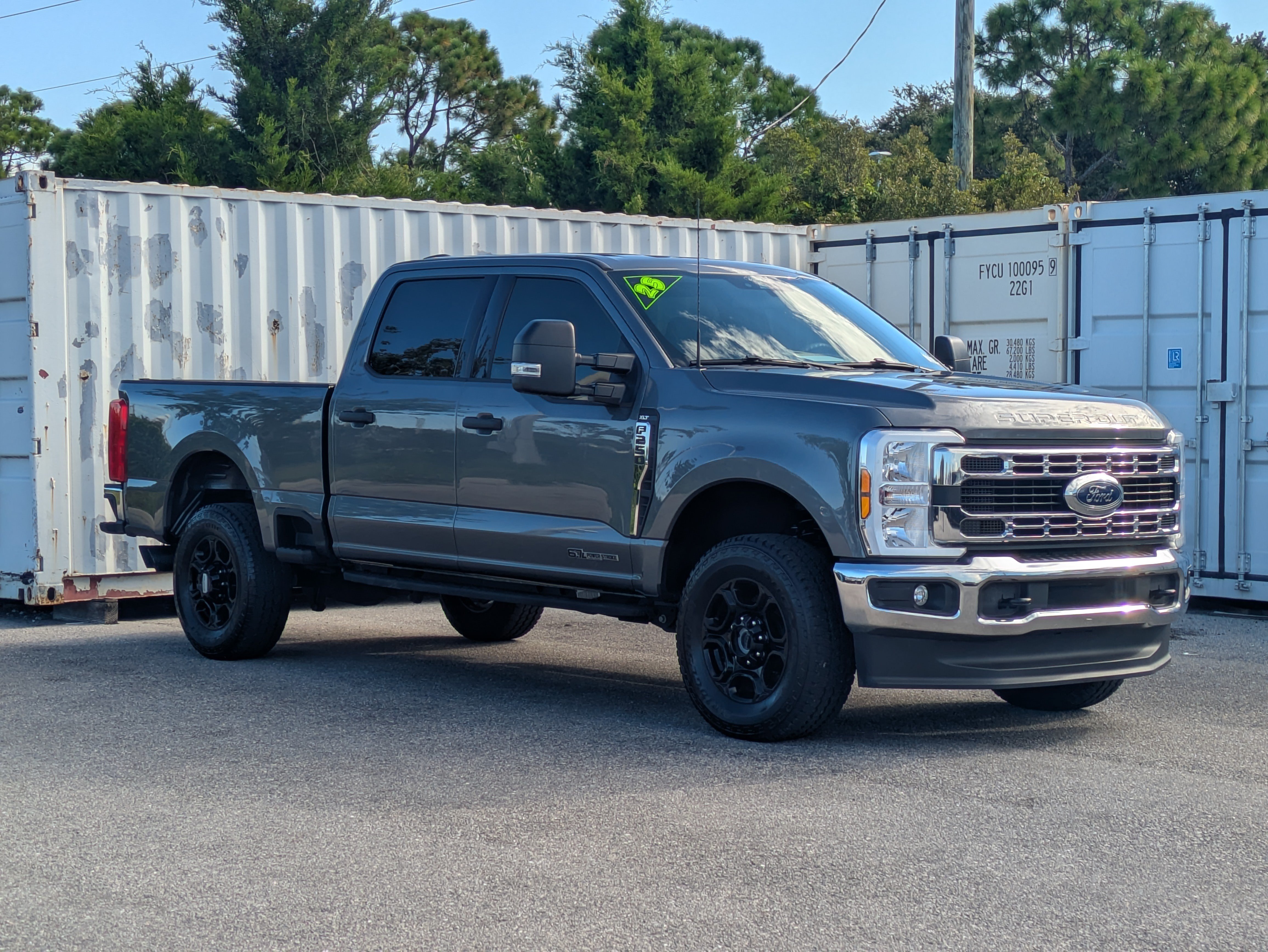 Used 2025 Ford F250 XLT w/ FX4 Off-Road Package AWD/4WD image 3