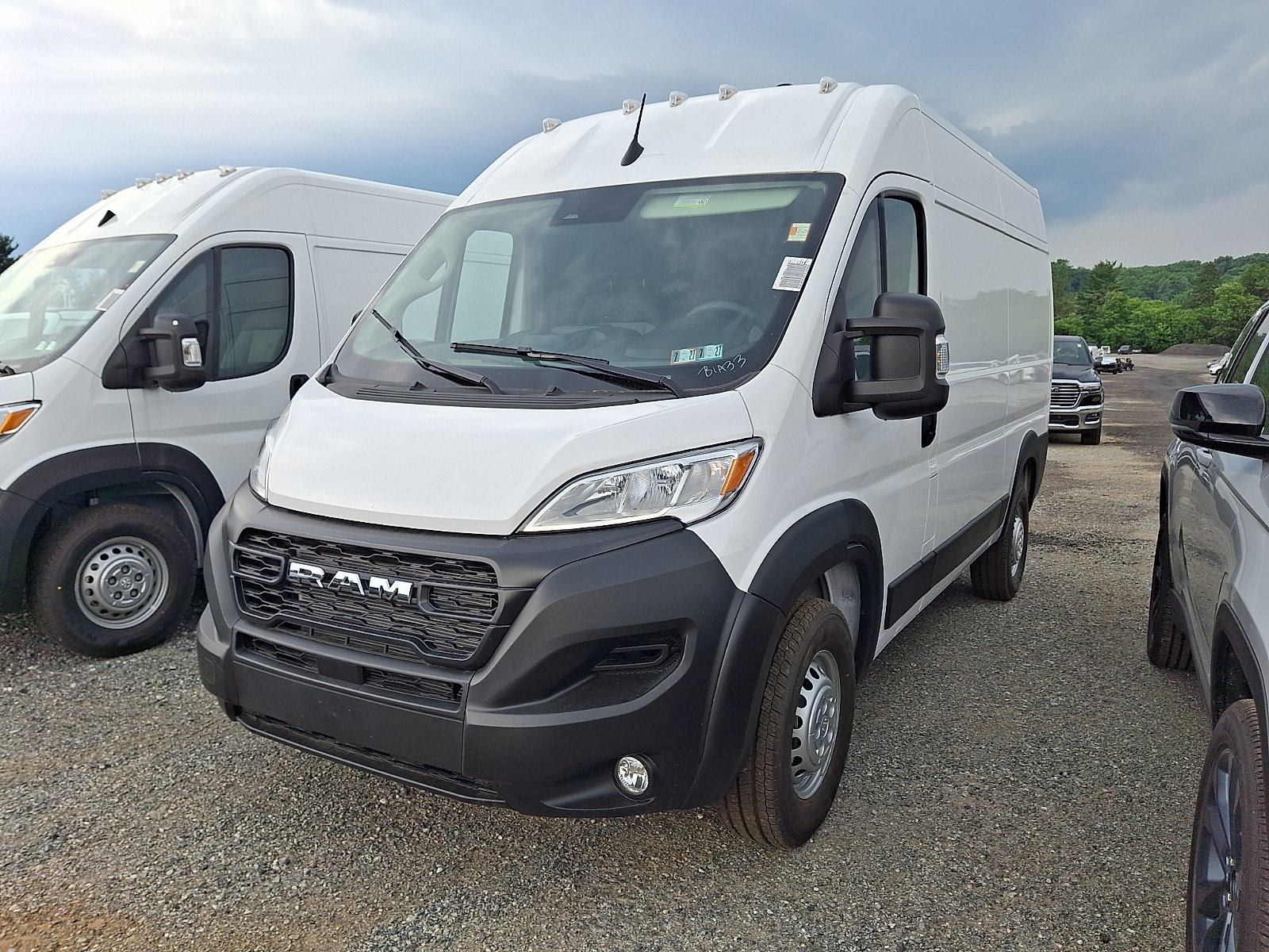 New 2026 RAM ProMaster 2500 w/ Convenience Group FWD image 3