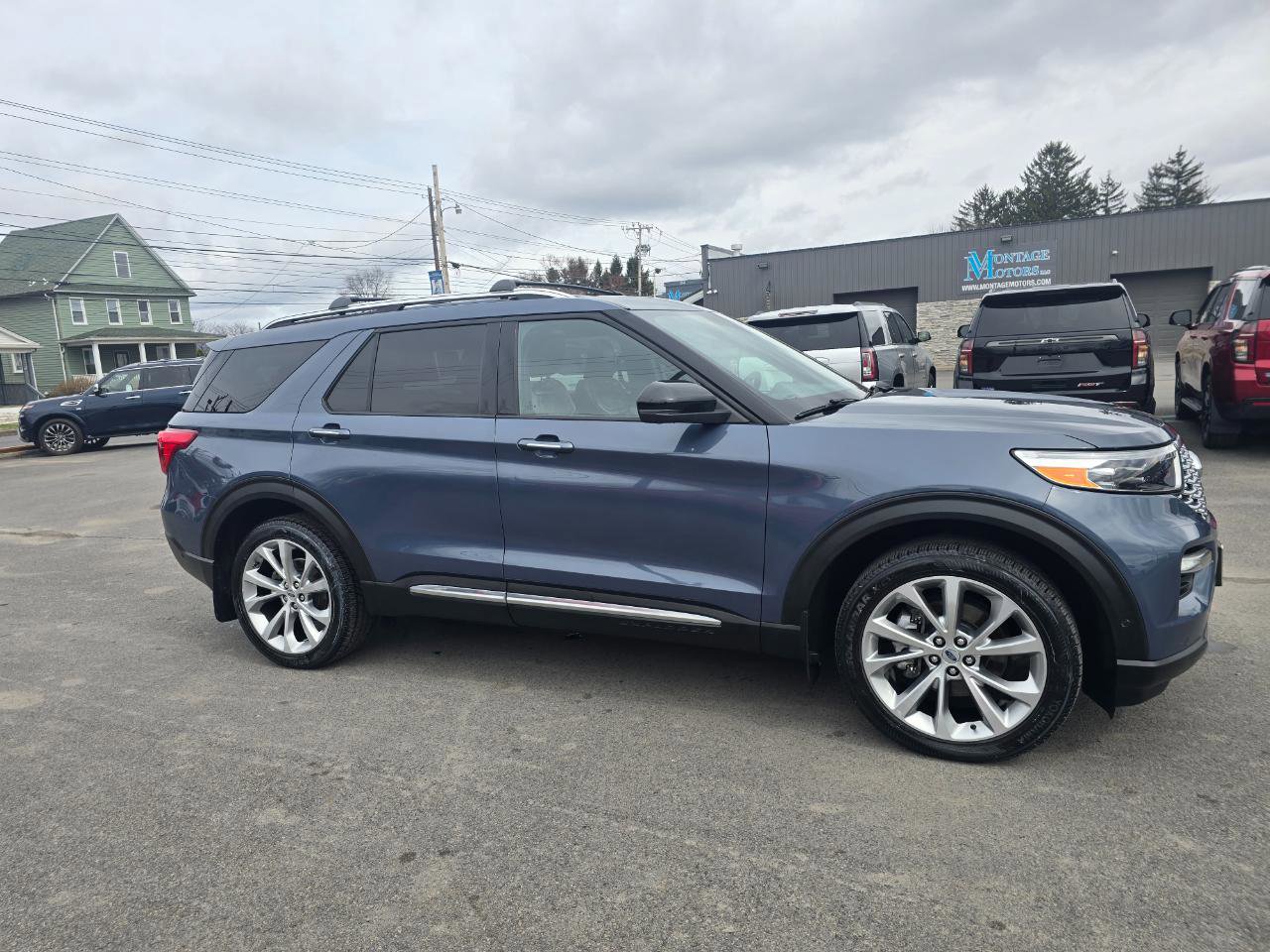 Used 2021 Ford Explorer Platinum w/ Equipment Group 601A AWD/4WD image 6