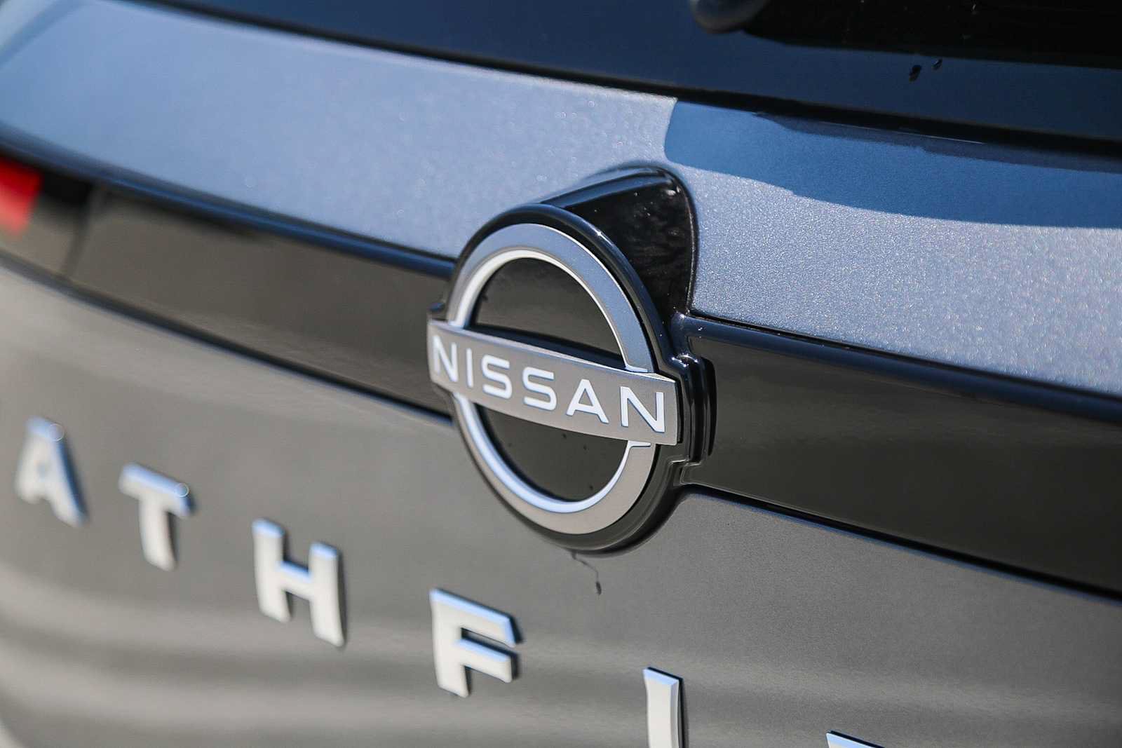 New 2025 Nissan Pathfinder SV FWD image 10