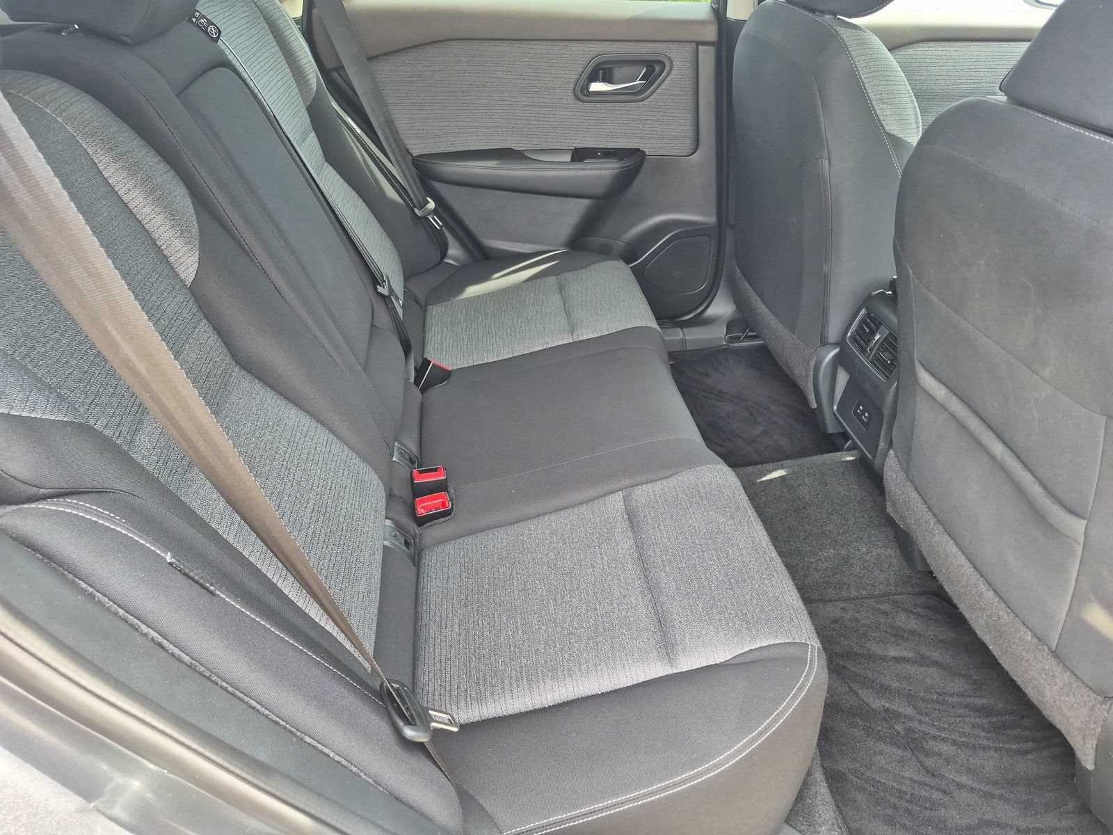 Certified 2023 Nissan Rogue SV AWD/4WD image 32