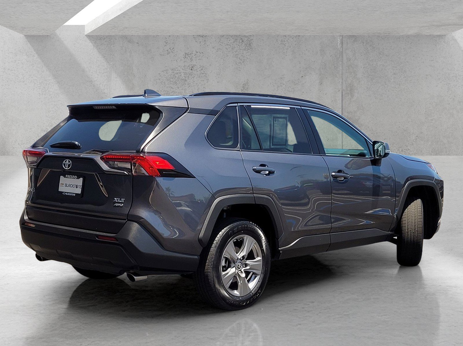 Used 2024 Toyota RAV4 XLE w/ Weather Package AWD/4WD image 5