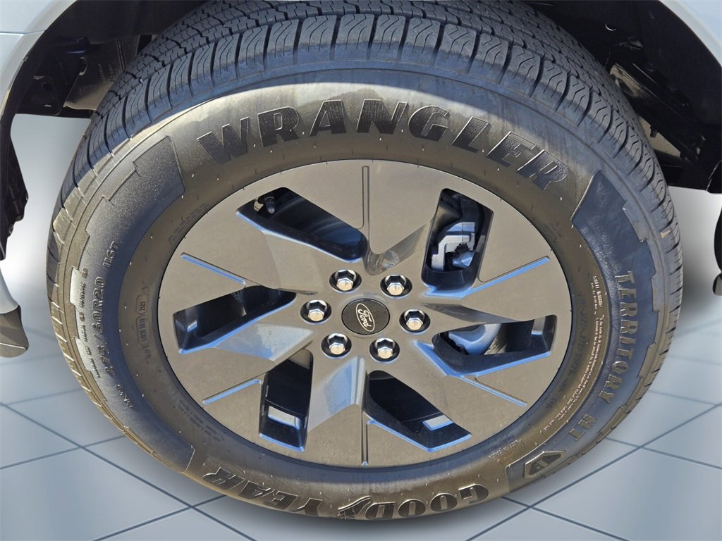 New 2025 Ford F150 Lightning Lariat image 5