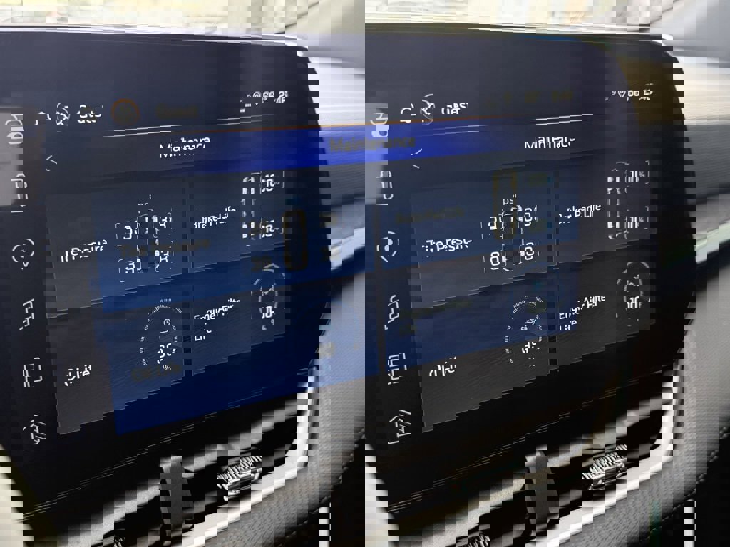 New 2026 Chevrolet Equinox LT w/ LPO, Floor Liner Package image 15