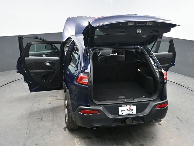 Used 2014 Jeep Cherokee Sport w/ Trailer Tow Group image 41