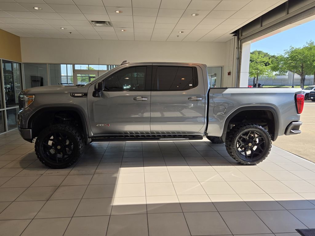 Used 2021 GMC Sierra 1500 AT4 w/ AT4 Premium Package AWD/4WD image 4