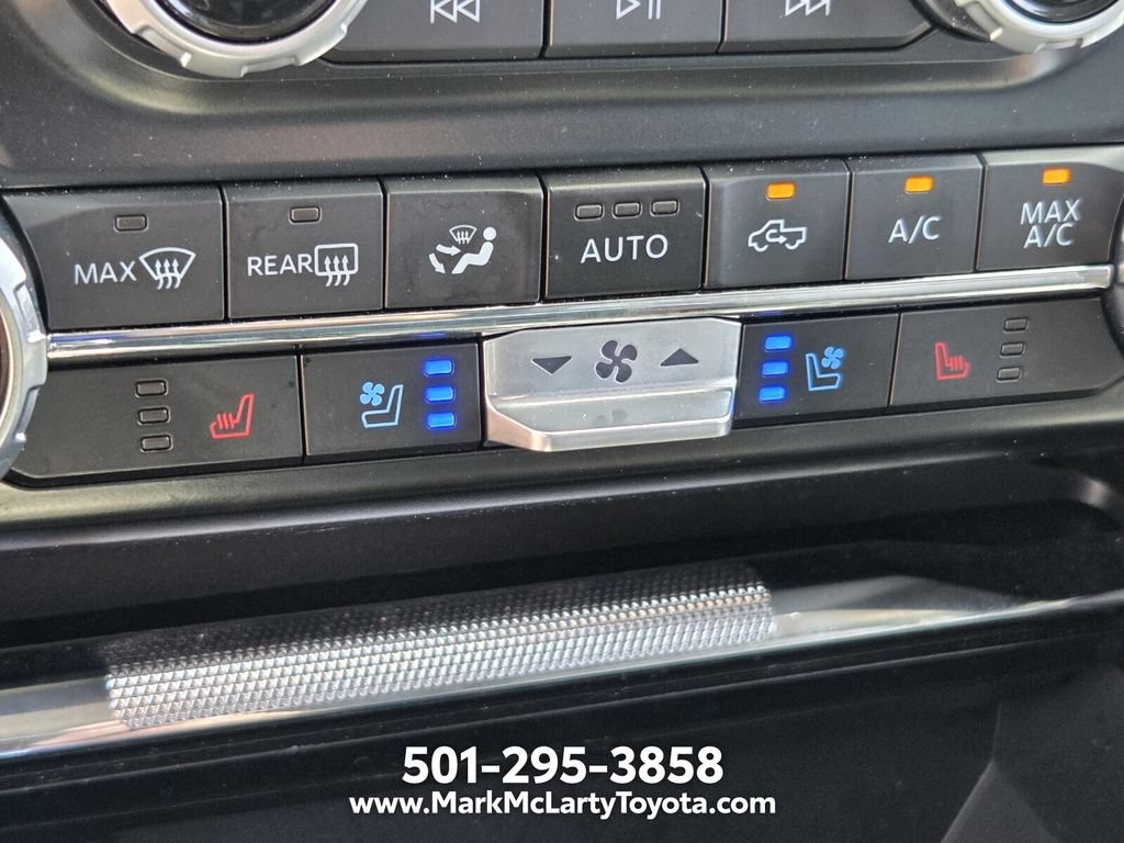 Used 2023 Ford F150 Lariat w/ Max Trailer Tow Package AWD/4WD image 22