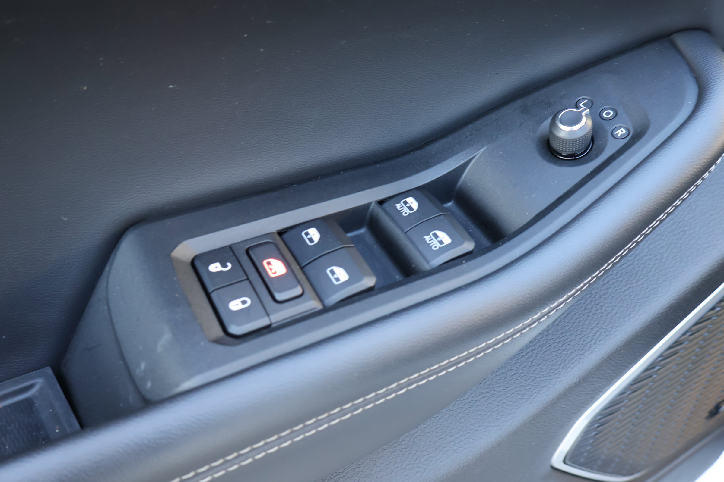 Used 2022 Jeep Grand Cherokee L Limited image 16