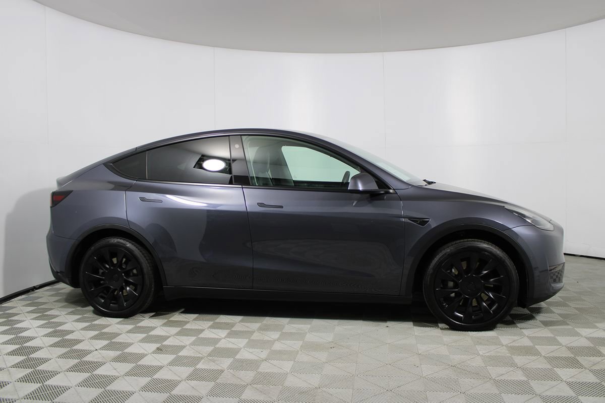 Used 2021 Tesla Model Y Long Range AWD/4WD image 35