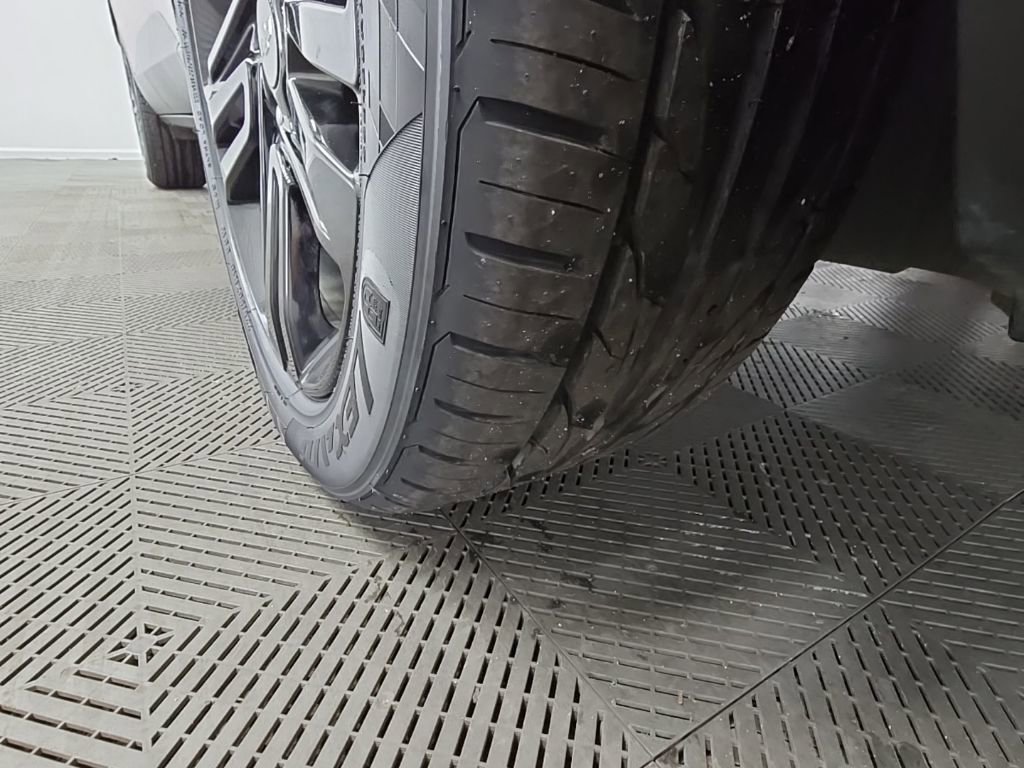 Used 2024 Chevrolet Trax ACTIV w/ Driver Confidence Package image 44