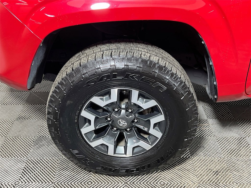 Certified 2022 Toyota Tacoma SR image 28