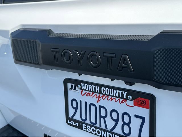 Used 2025 Toyota 4Runner SR5 AWD/4WD image 41