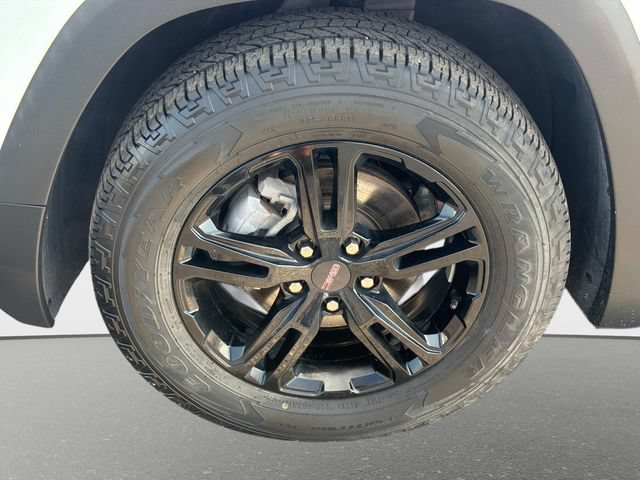 Used 2023 GMC Terrain AT4 AWD/4WD image 10