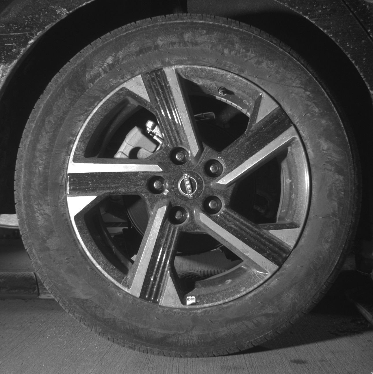 Used 2025 Nissan Sentra SV FWD image 15