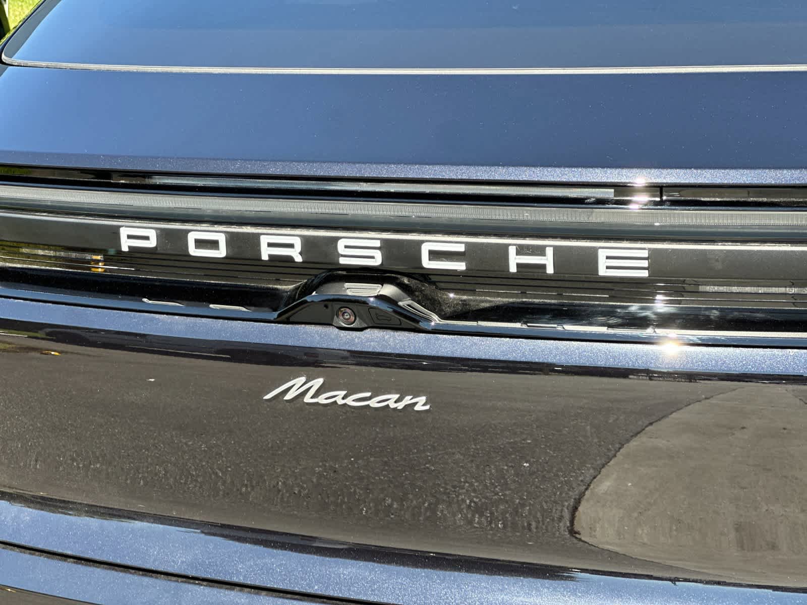 New 2026 Porsche Macan Electric RWD image 33