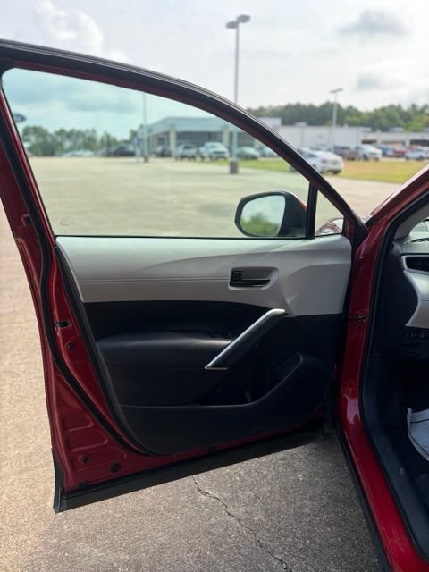 Used 2024 Toyota Corolla Cross LE FWD image 22