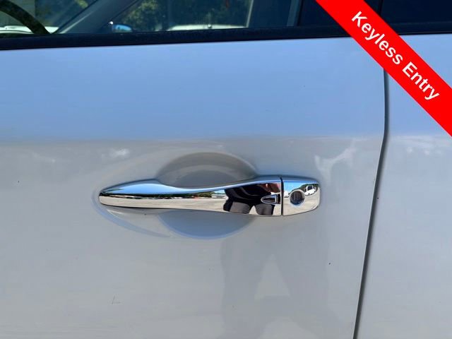 Used 2017 Nissan Pathfinder SV w/ Trailer Tow Package AWD/4WD image 33