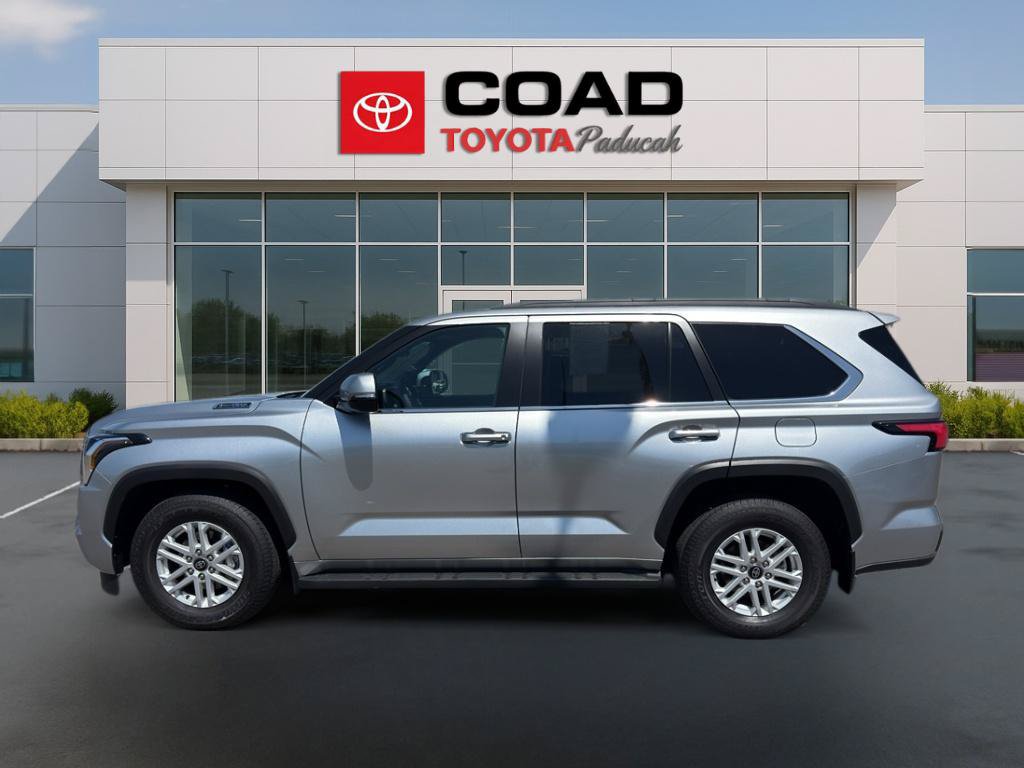 Used 2026 Toyota Sequoia SR5 AWD/4WD image 2
