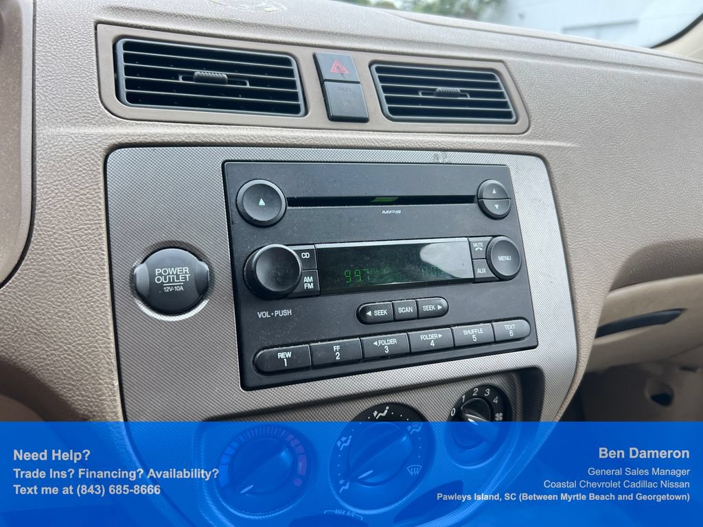 Used 2006 Ford Focus ZXW Wagon FWD image 15