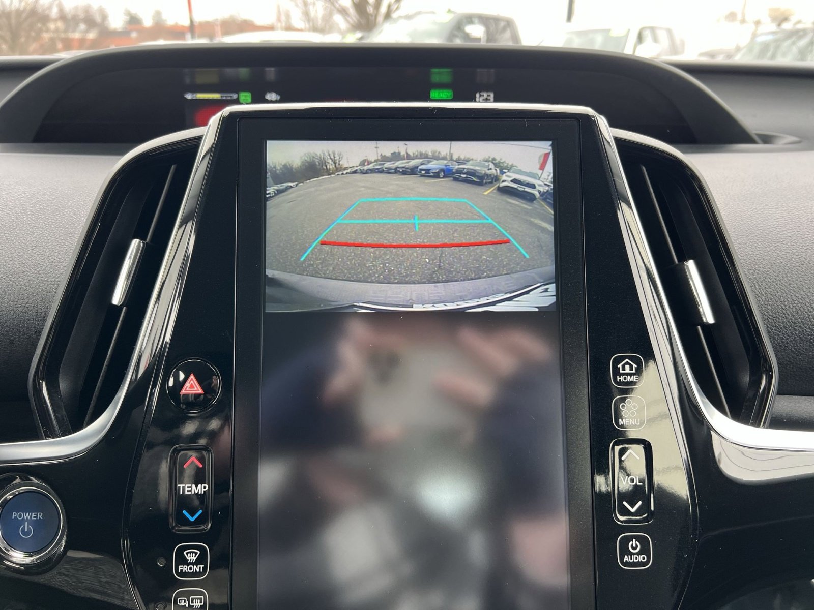 Used 2022 Toyota Prius Prime XLE image 19