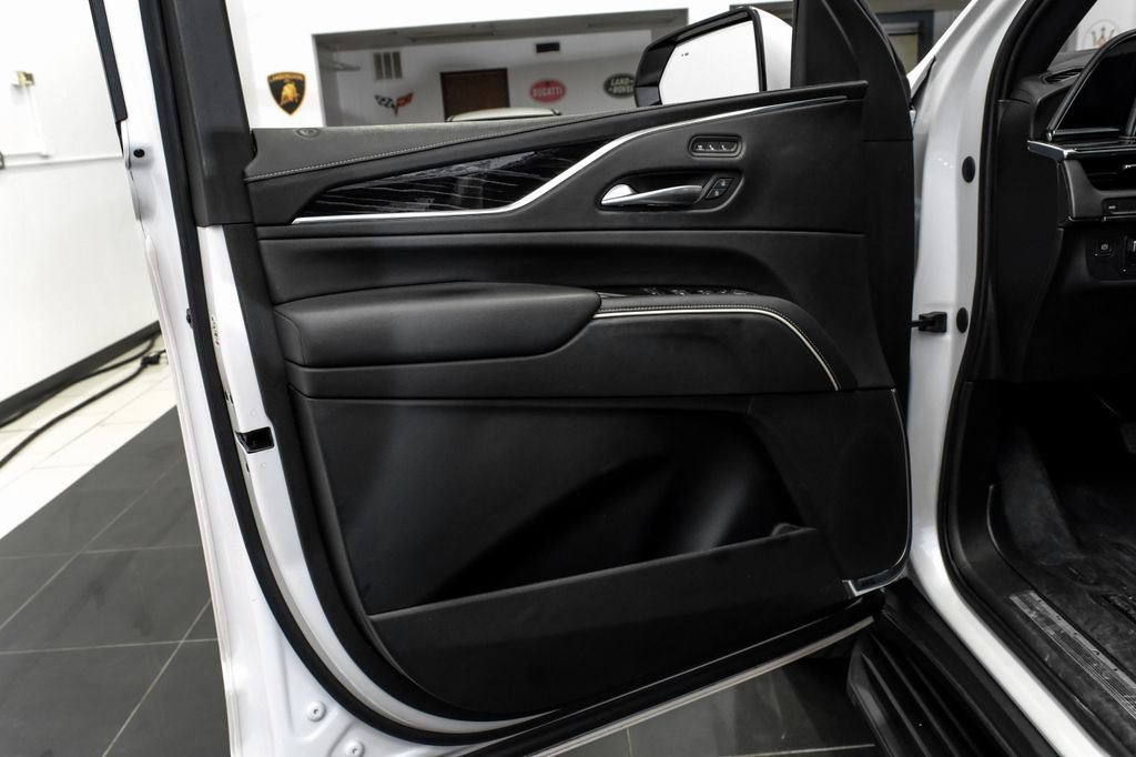 Used 2021 Cadillac Escalade Sport RWD image 37