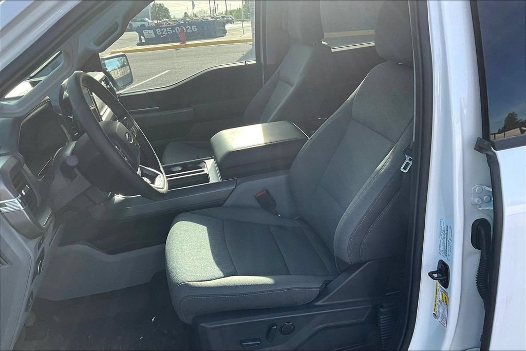 Used 2025 Ford F150 XLT w/ Equipment Group 302A MID RWD image 9