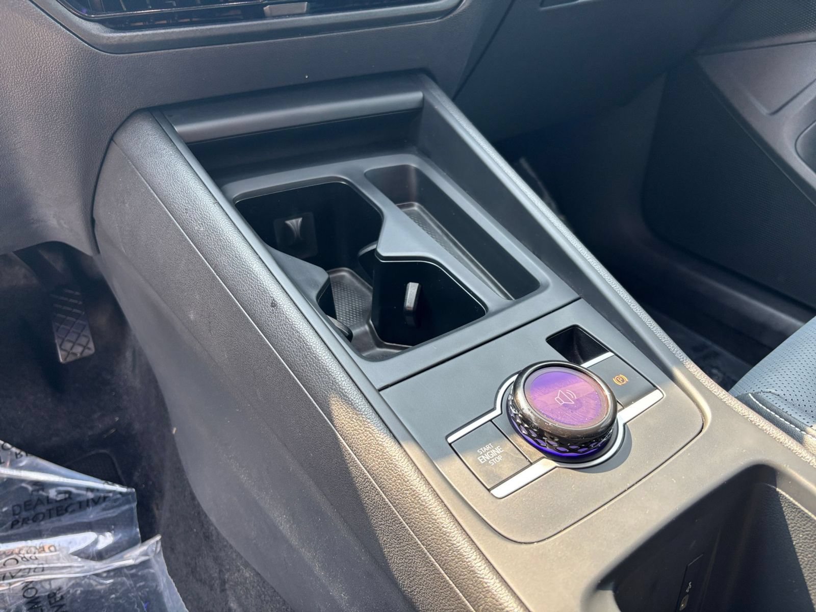 Used 2026 Volkswagen Tiguan SE AWD/4WD image 39