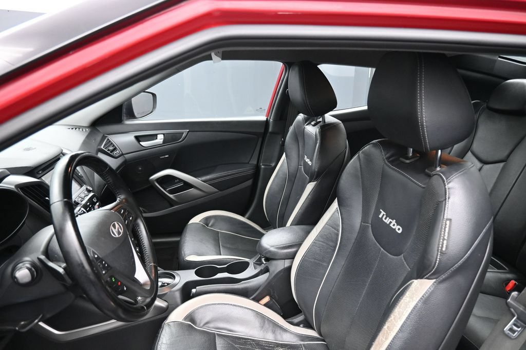 Used 2015 Hyundai Veloster Turbo FWD image 19