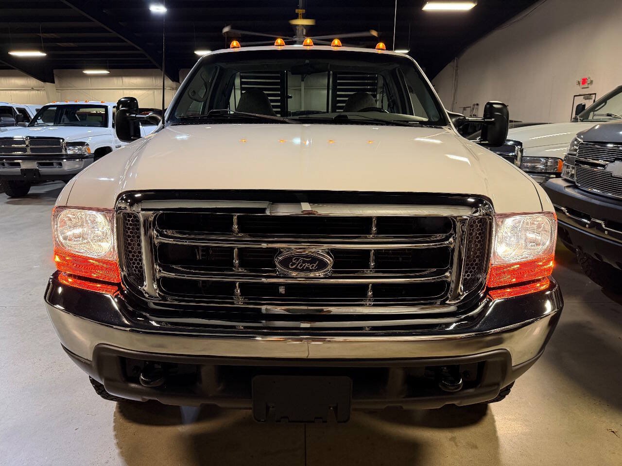 Used 1999 Ford F350 4x4 Regular Cab DRW Super Duty image 16