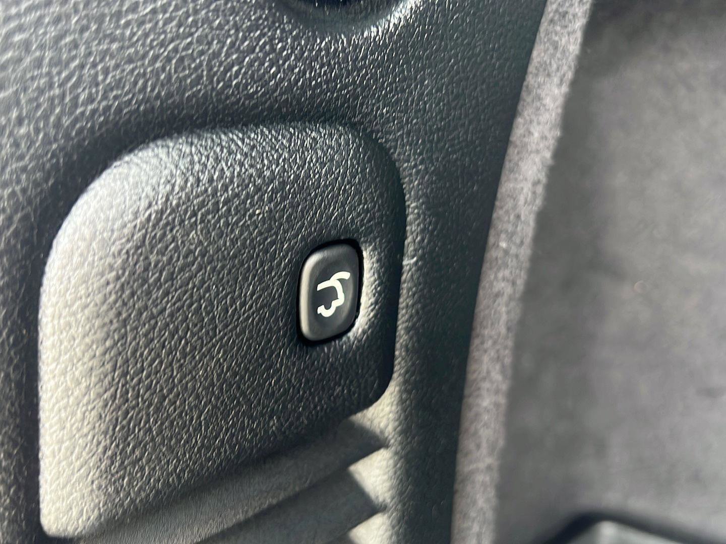 Used 2024 Dodge Durango GT AWD/4WD image 9