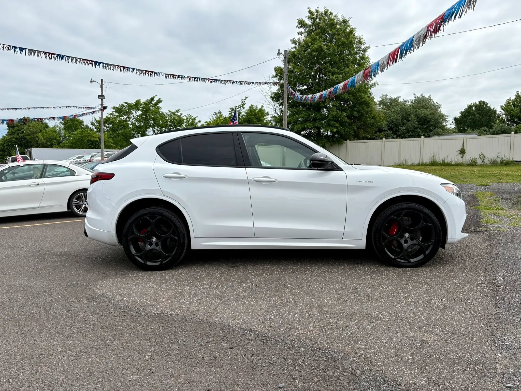 Used 2022 Alfa Romeo Stelvio Veloce AWD/4WD image 6