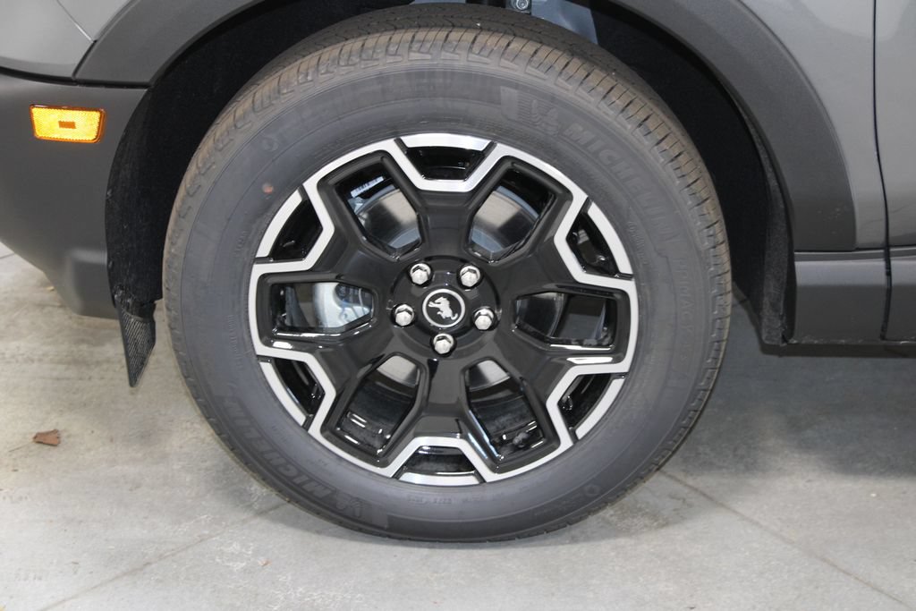 New 2025 Ford Bronco Sport Outer Banks w/ Outer Banks Tech Package+ AWD/4WD image 17