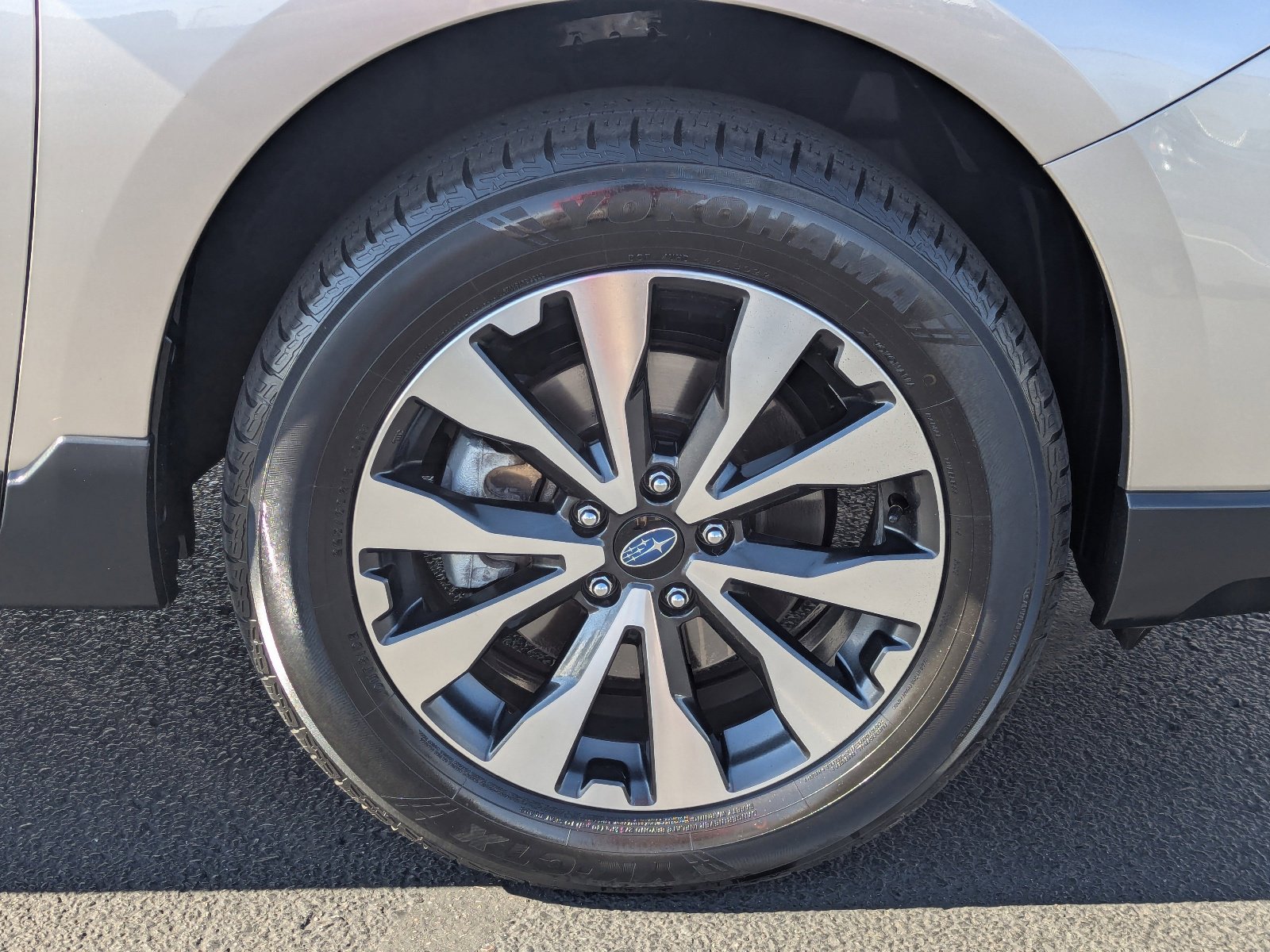 Used 2015 Subaru Outback 3.6R Limited image 9